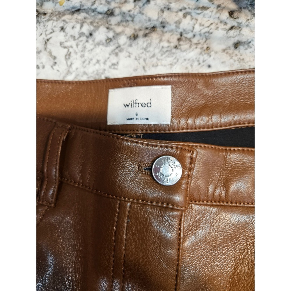 NWT Feminine Festival Wilfred Aritzia Melina 5" Vegan Leather Shorts Cognac
